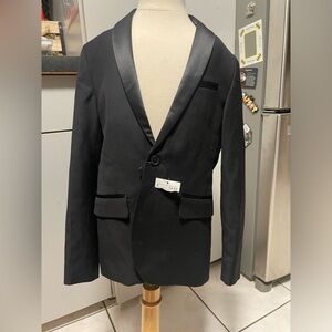NWT boys Tux blazer size 9/10